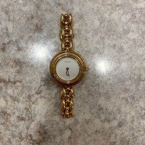 Gucci watch
